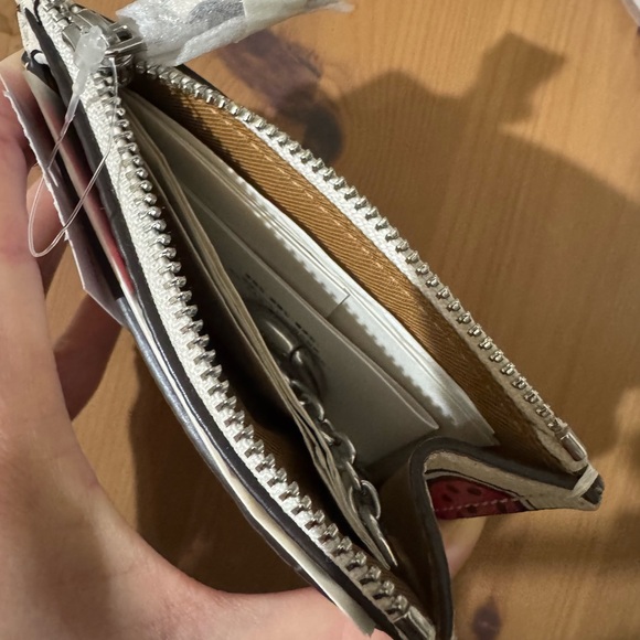 🍓 Coach Strawberry Mini Skinny ID Case - Picture 4 of 8